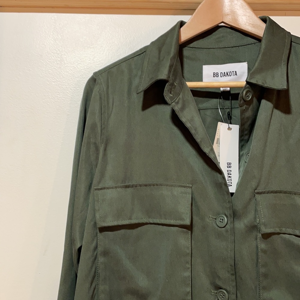 BB Dakota (Anthro) Crop Dark Green Top - Size M